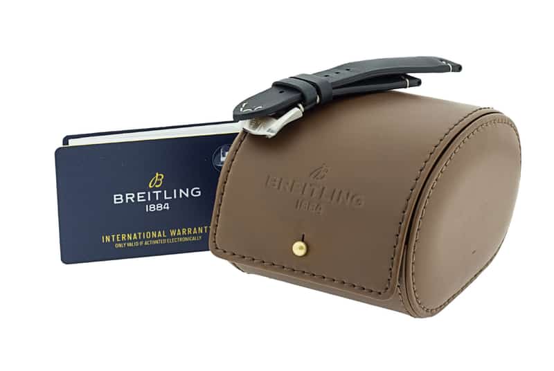 Breitling Navitimer AB0910